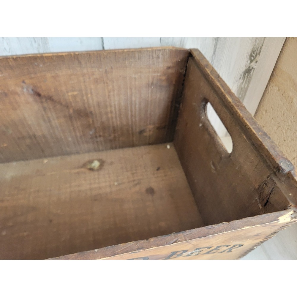 Vintage Canadian moose head beer wooden crate collectible Unique Home